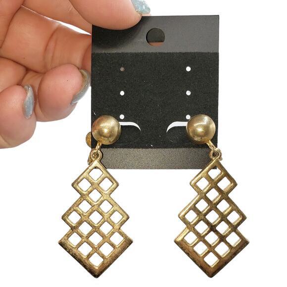 Vintage 1970s Art Deco screw on clip on earrings - Picture 4 of 4